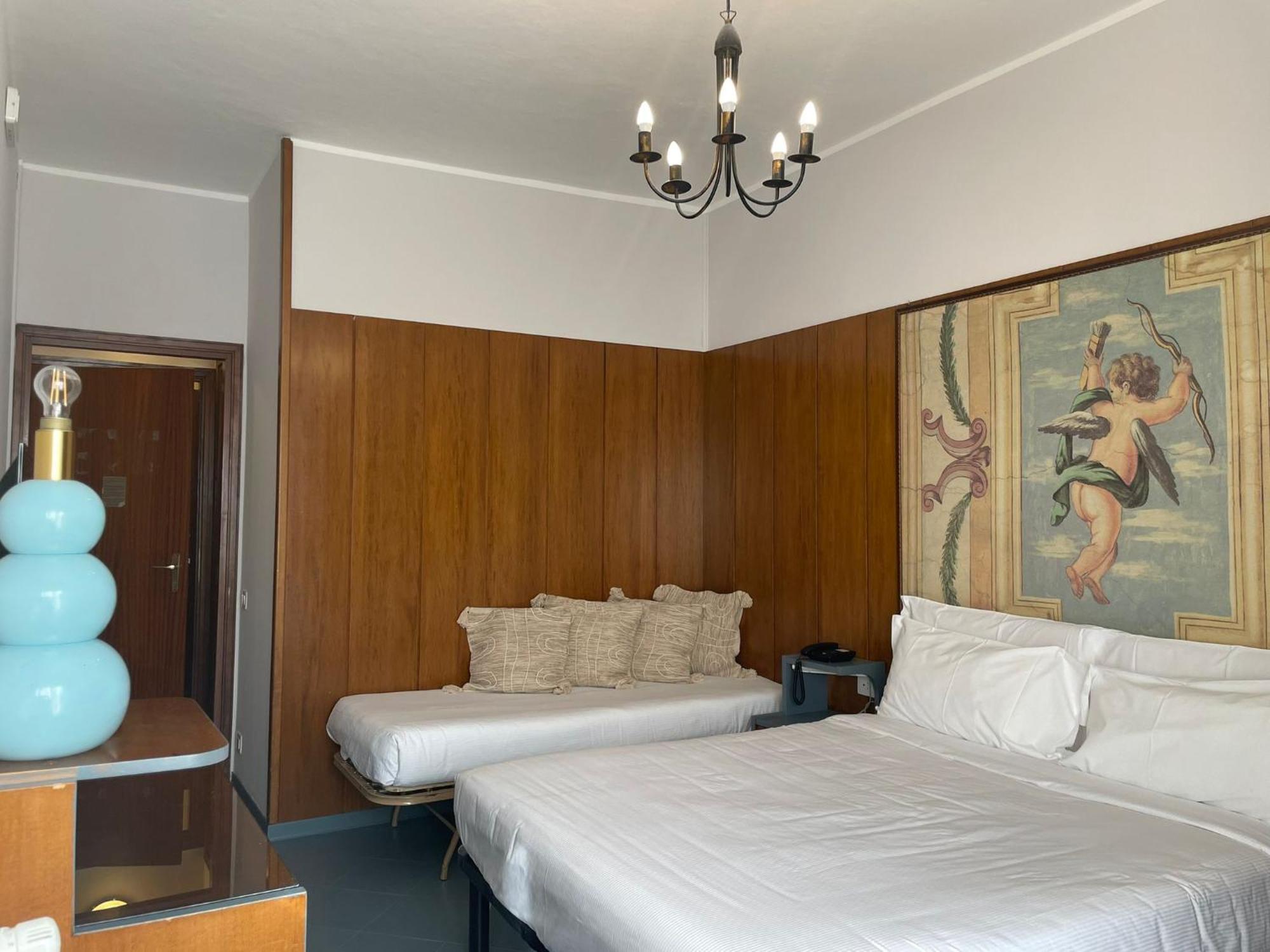 Hotel La Bussola Cittiglio Eksteriør billede
