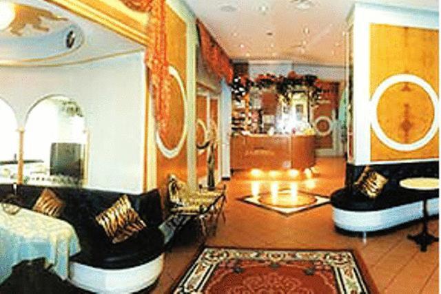 Hotel La Bussola Cittiglio Eksteriør billede